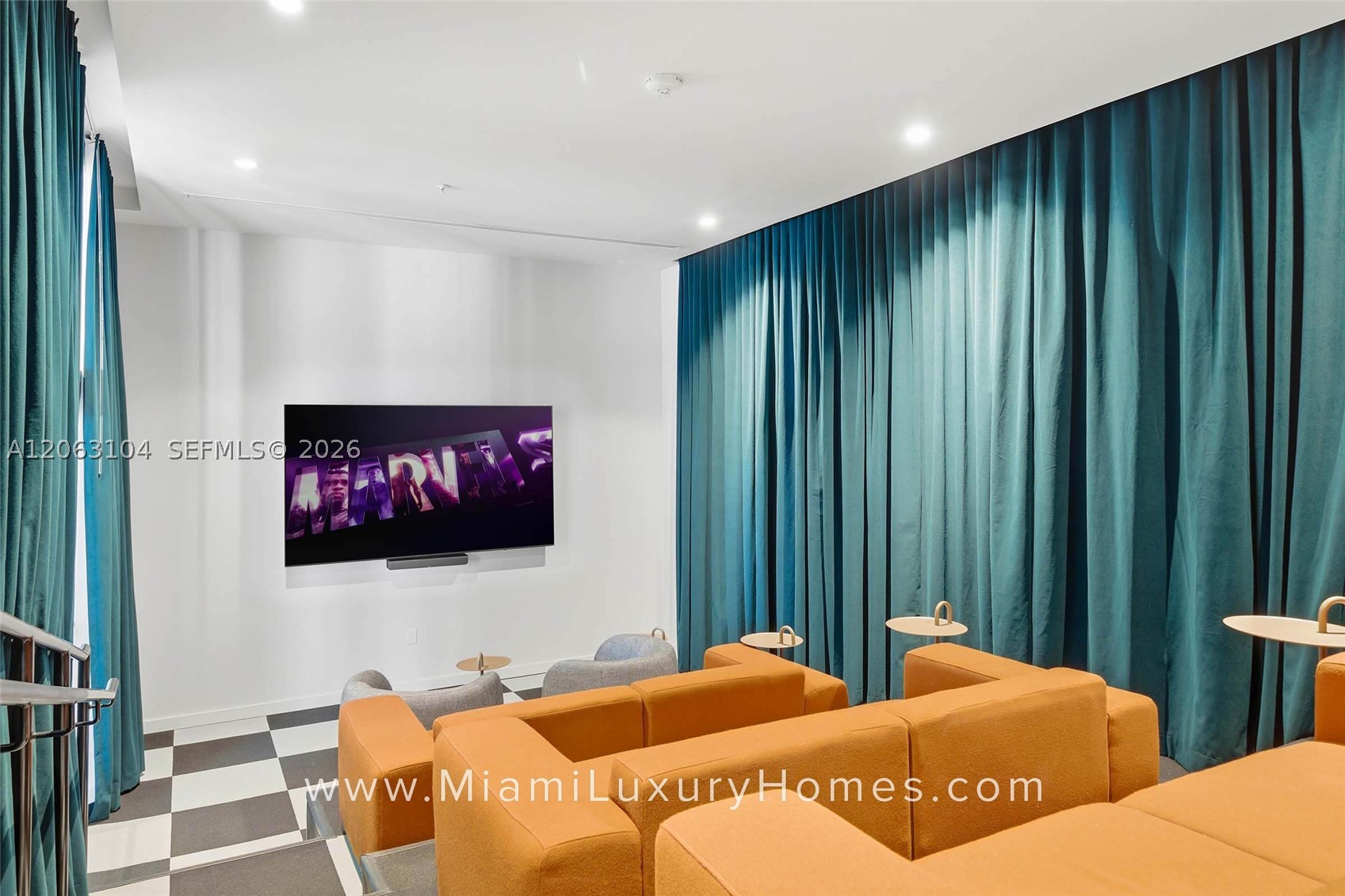 11 NE 6th St #709 Miami, FL 33132
