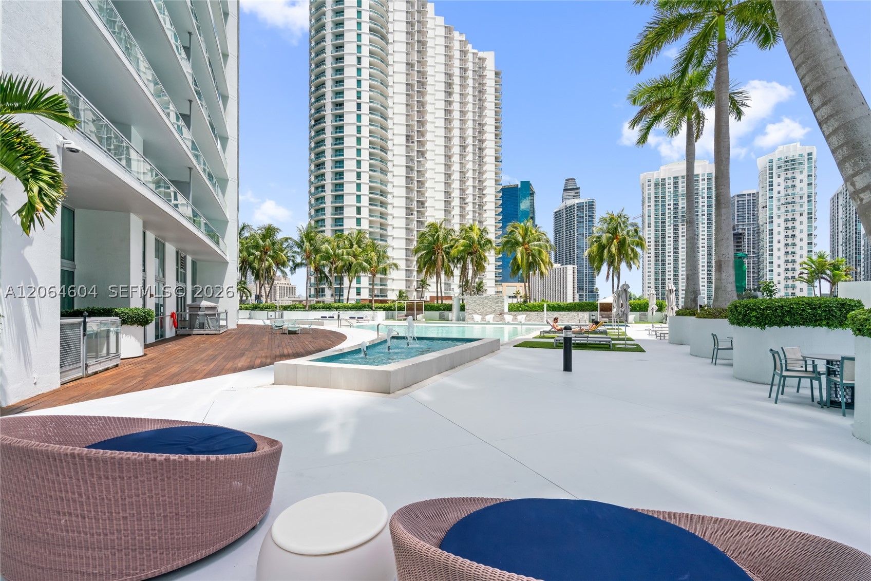 image The Ivy at Riverfront24