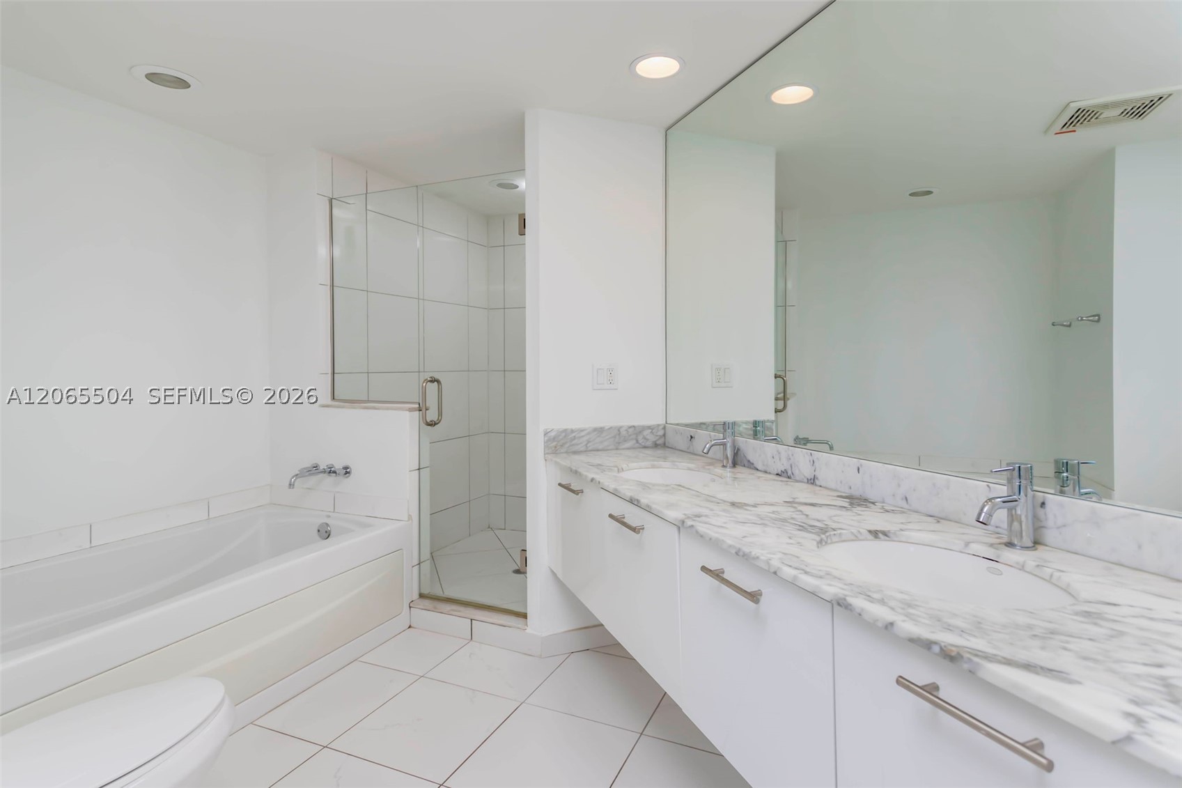 image 500 Brickell East15
