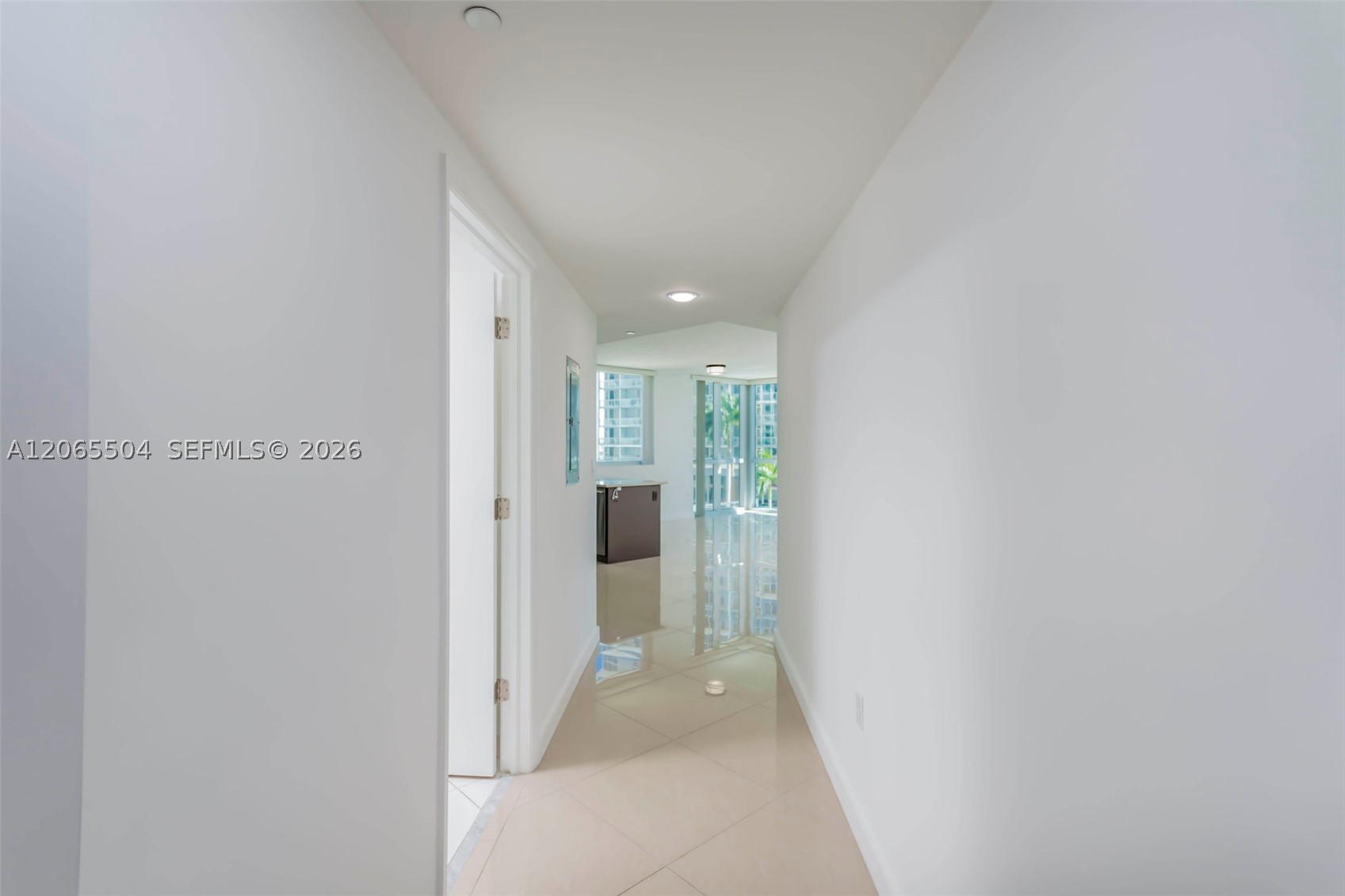 image 500 Brickell East18