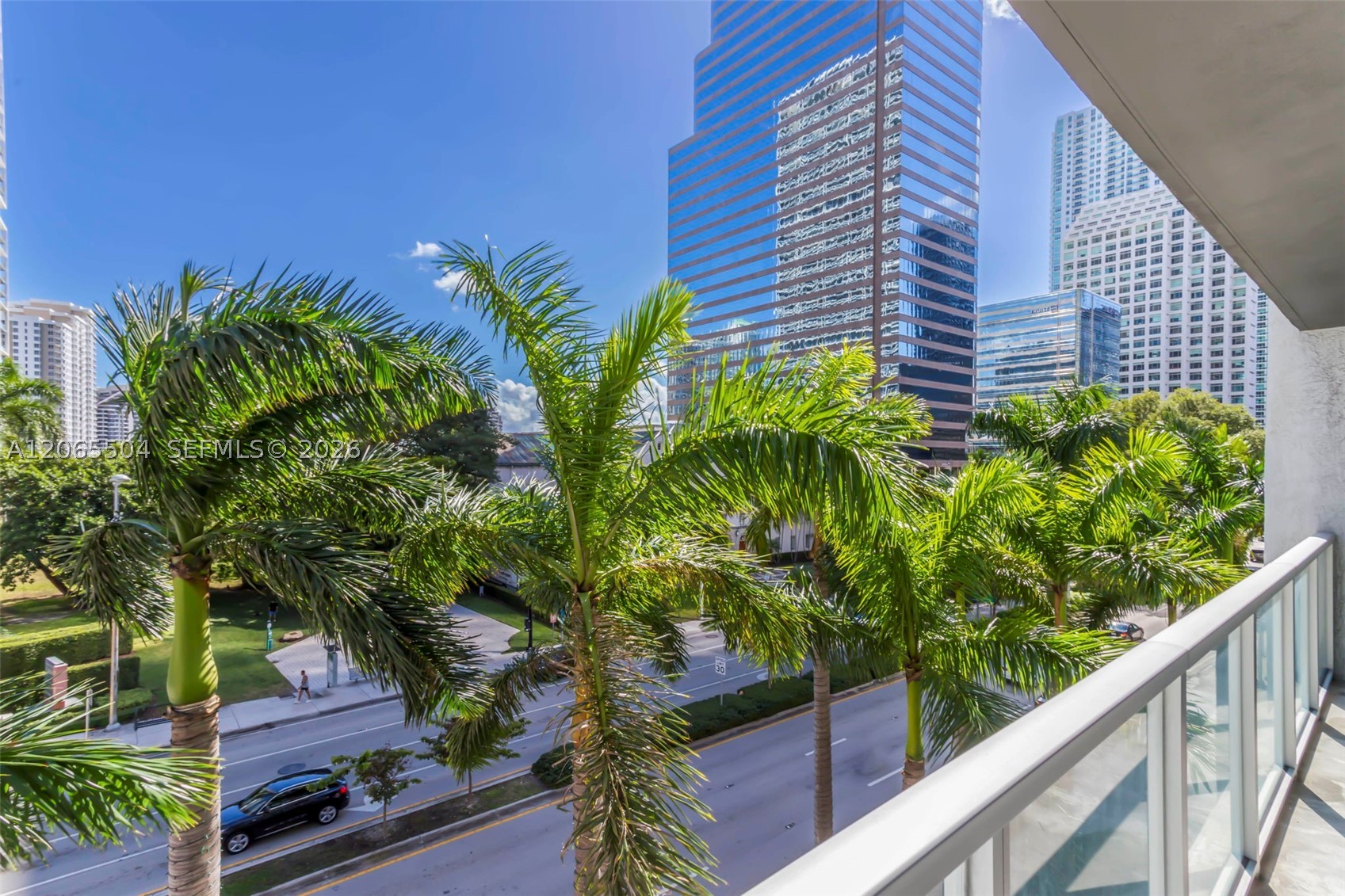 image 500 Brickell East21