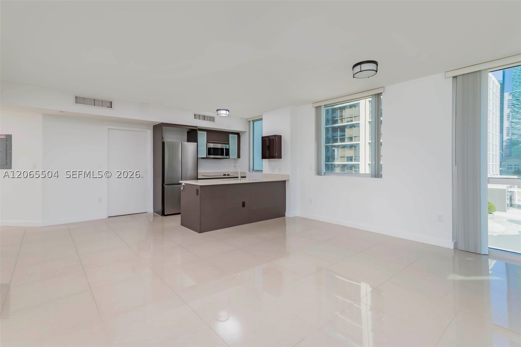 image 500 Brickell East6