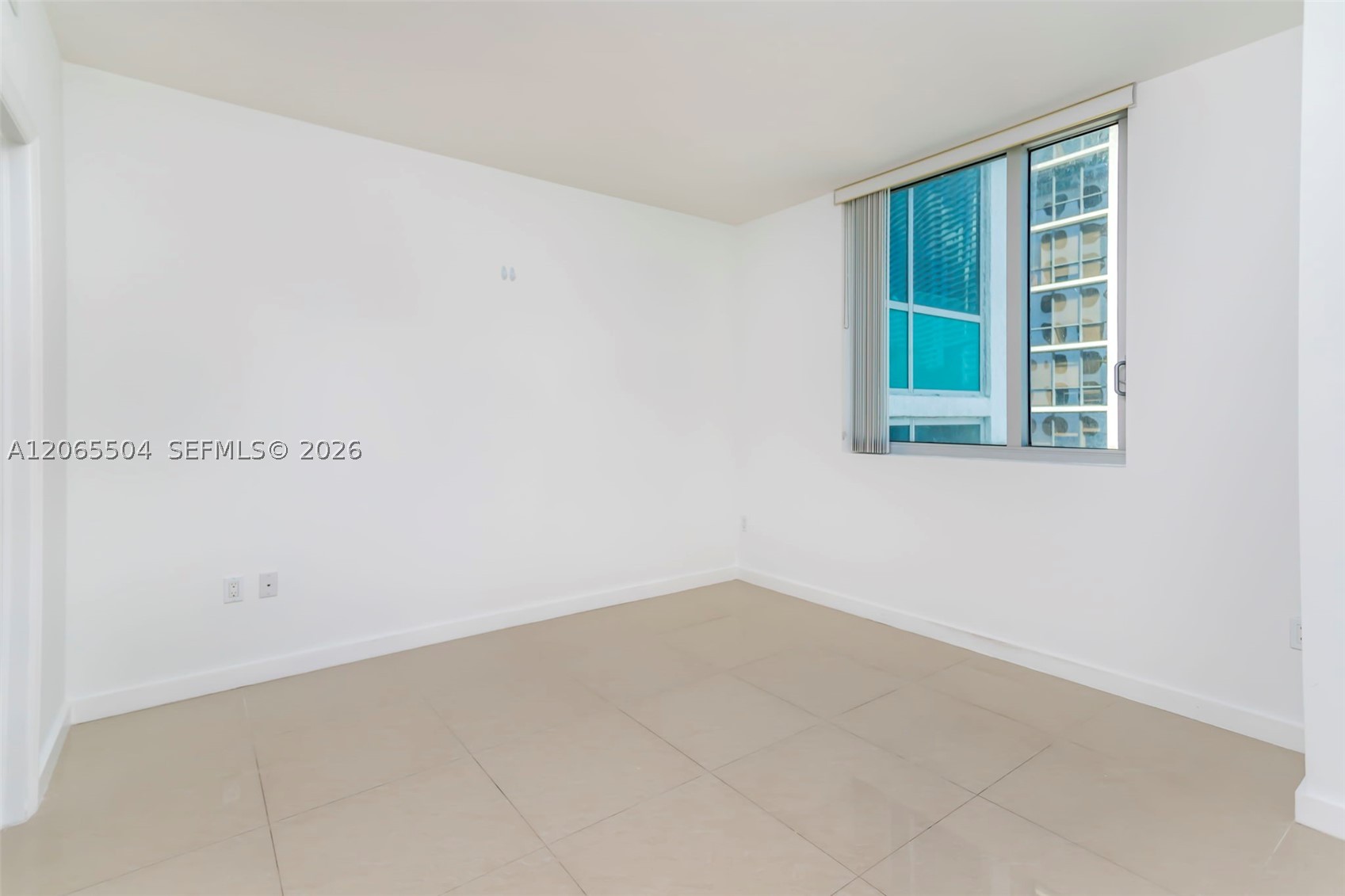 image 500 Brickell East8