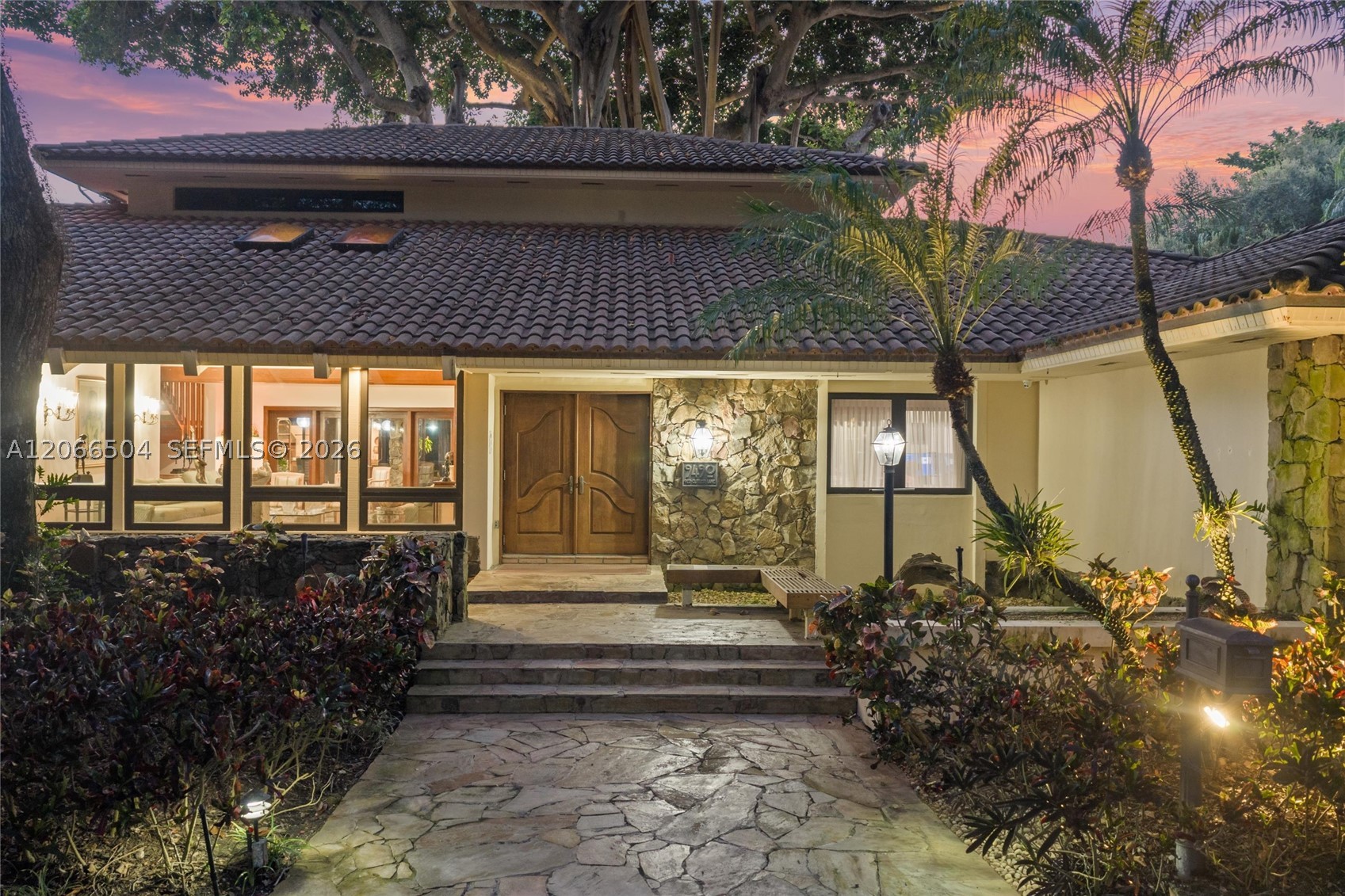 9490 Old Cutler Ln Coral Gables, FL 33156