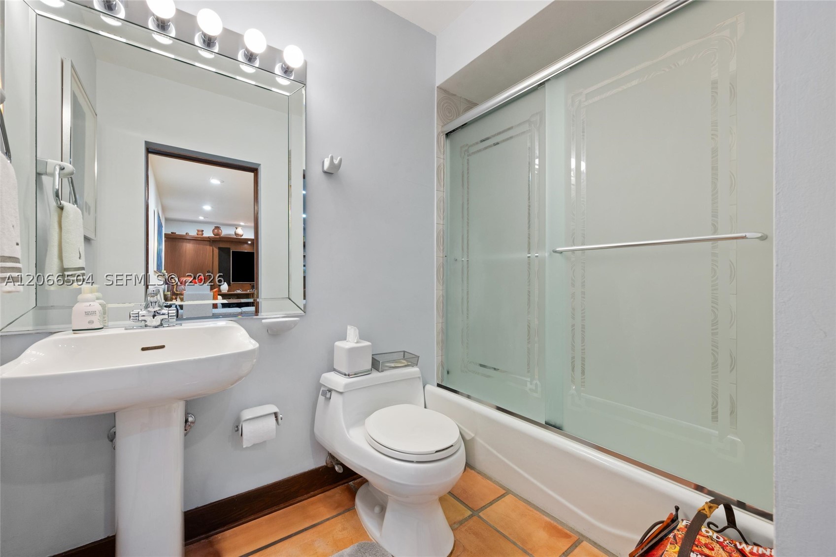 9490 Old Cutler Ln Coral Gables, FL 33156