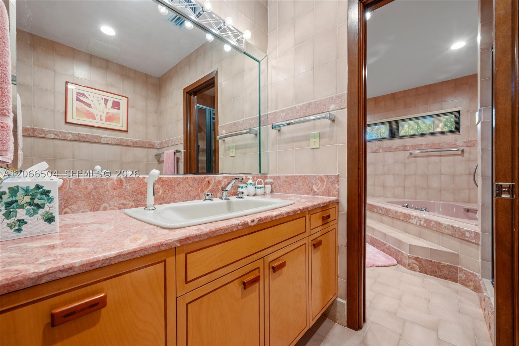 9490 Old Cutler Ln Coral Gables, FL 33156