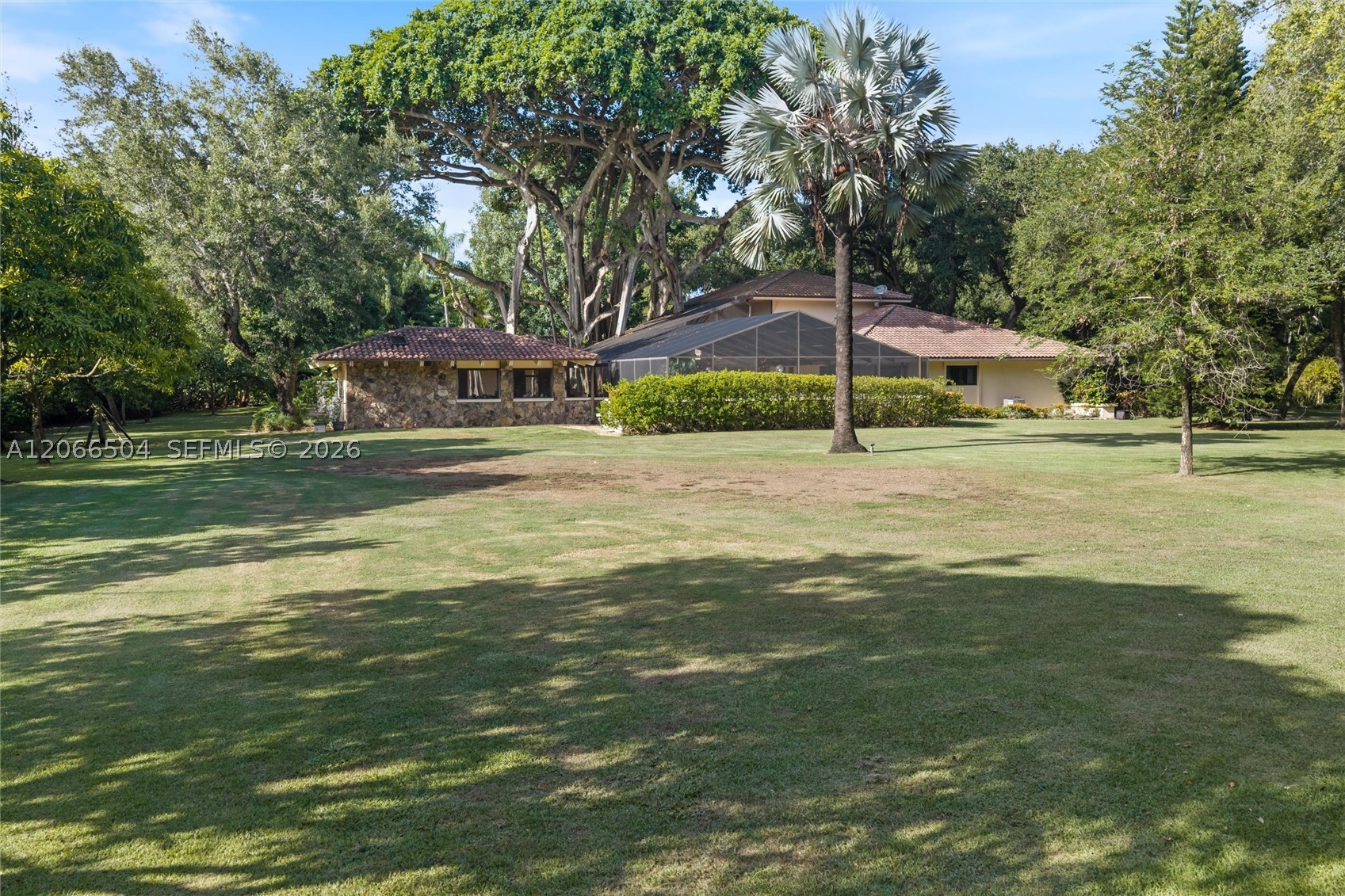 9490 Old Cutler Ln Coral Gables, FL 33156