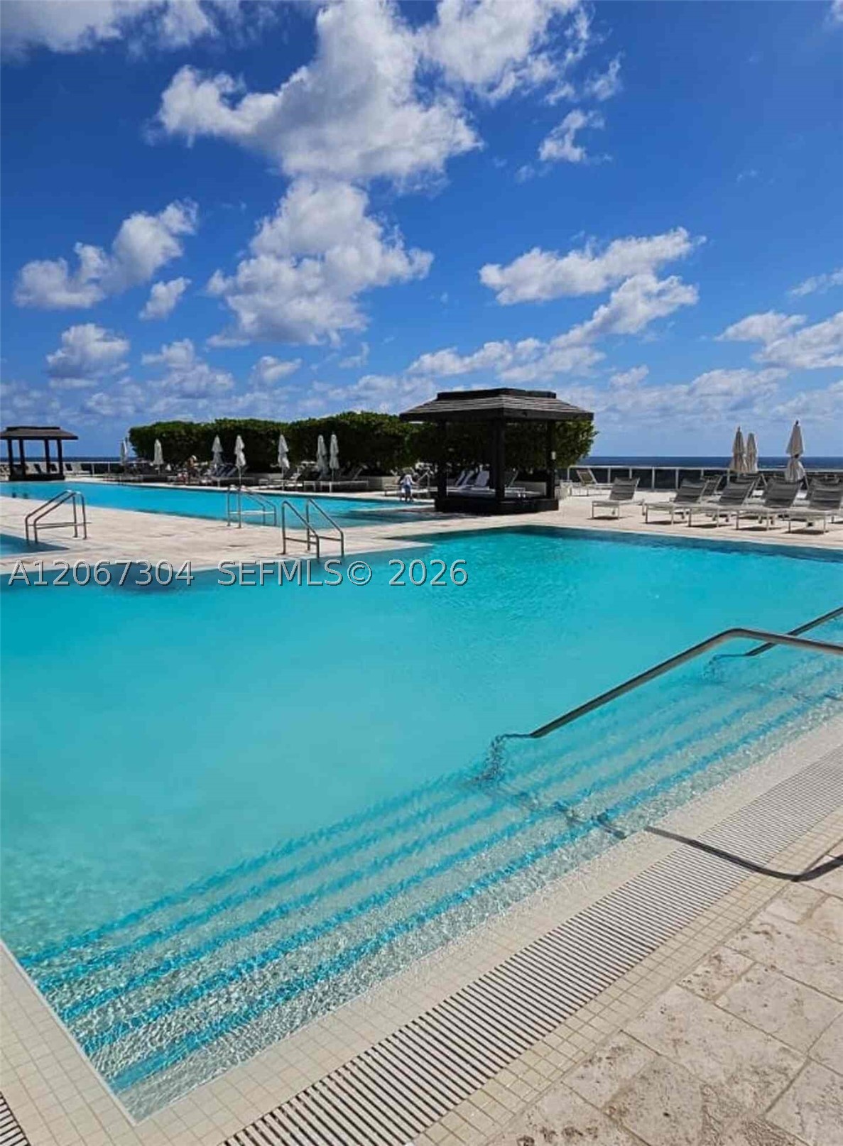 image Beach Club 29