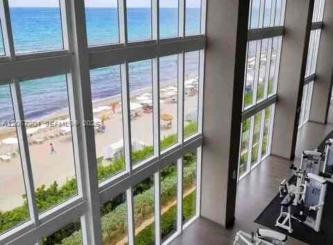 image Beach Club 218