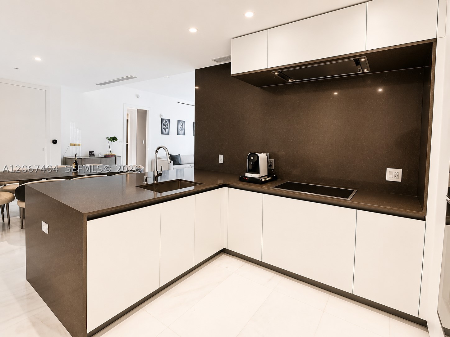 image Aston Martin Residences13