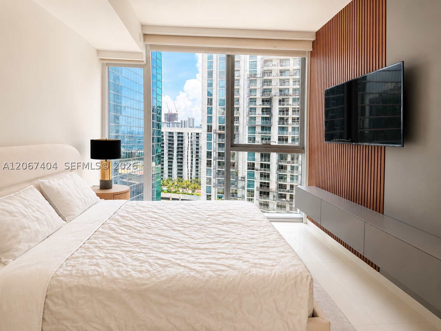 image Aston Martin Residences18