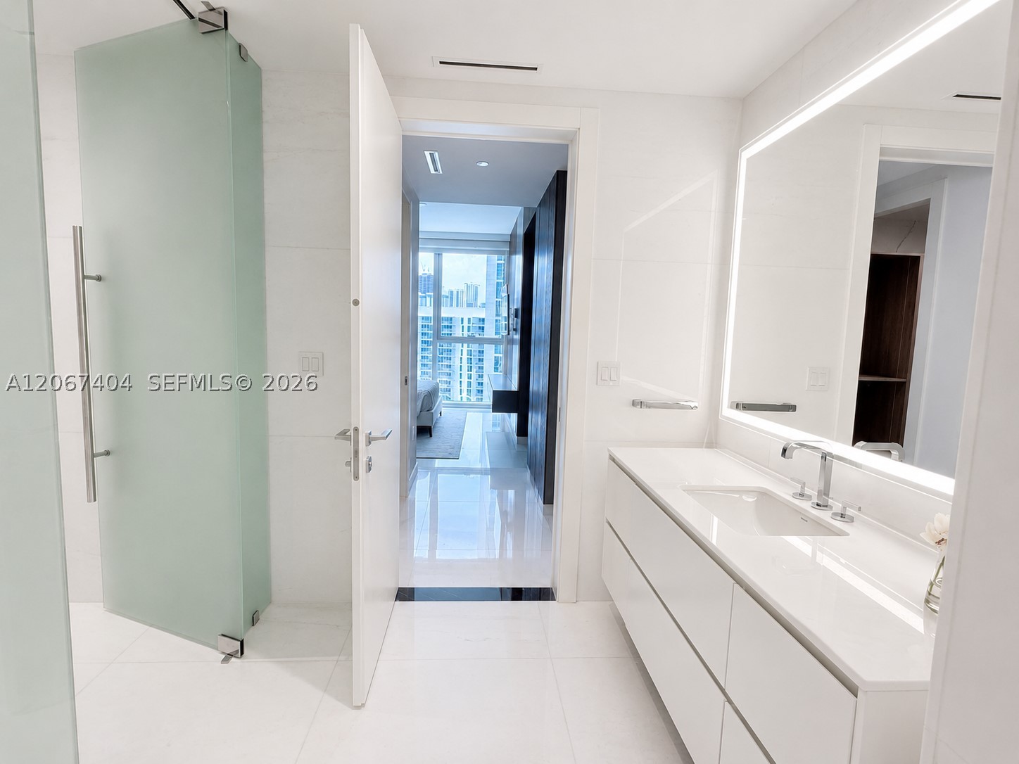 image Aston Martin Residences25