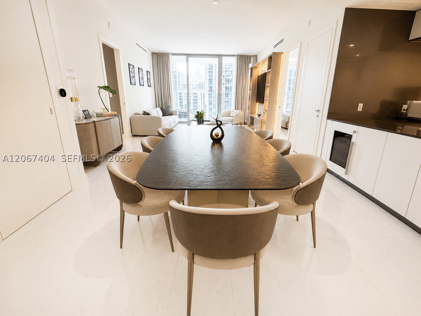 image Aston Martin Residences4