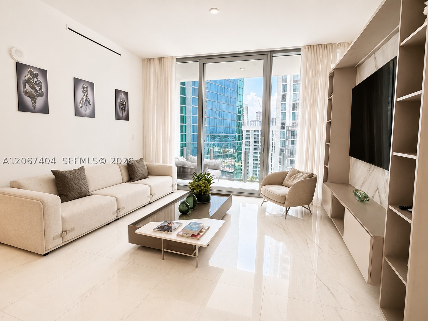 image Aston Martin Residences7