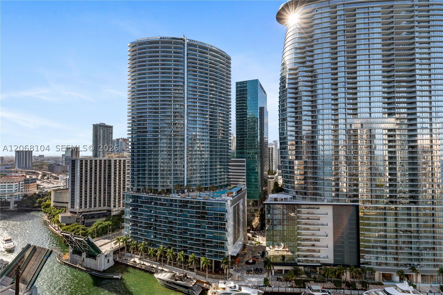 image Icon Brickell I15