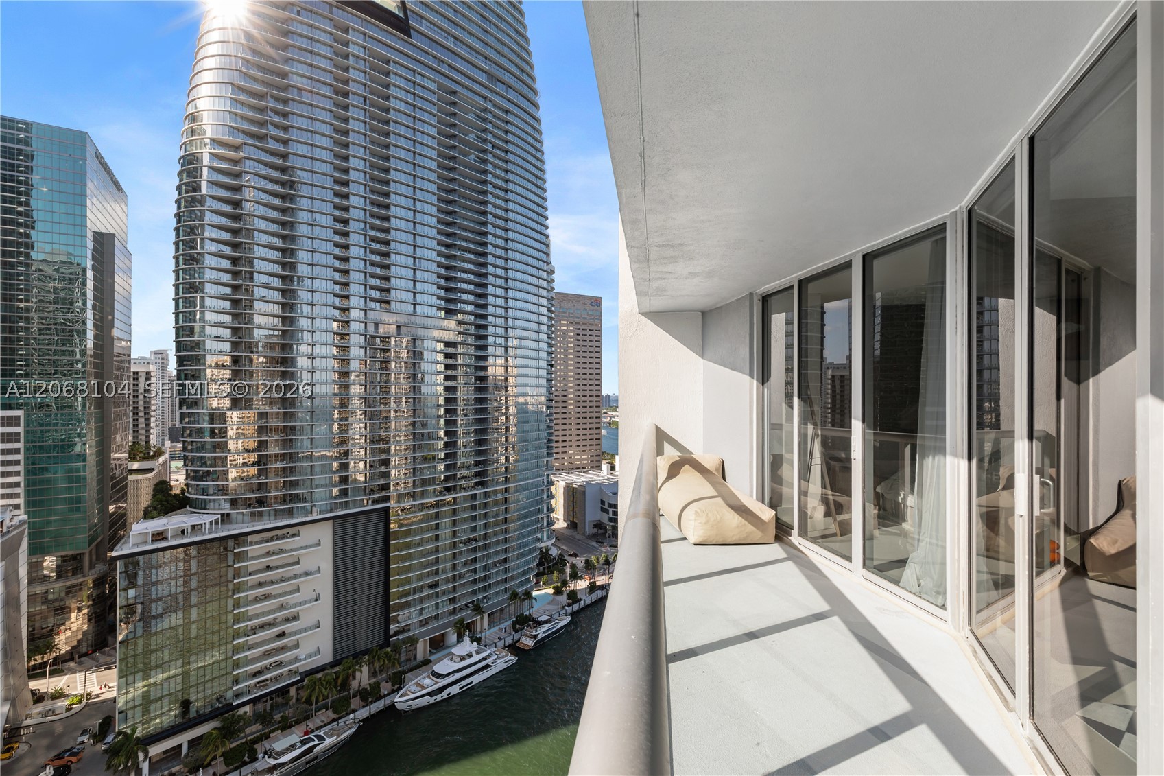 image Icon Brickell I19