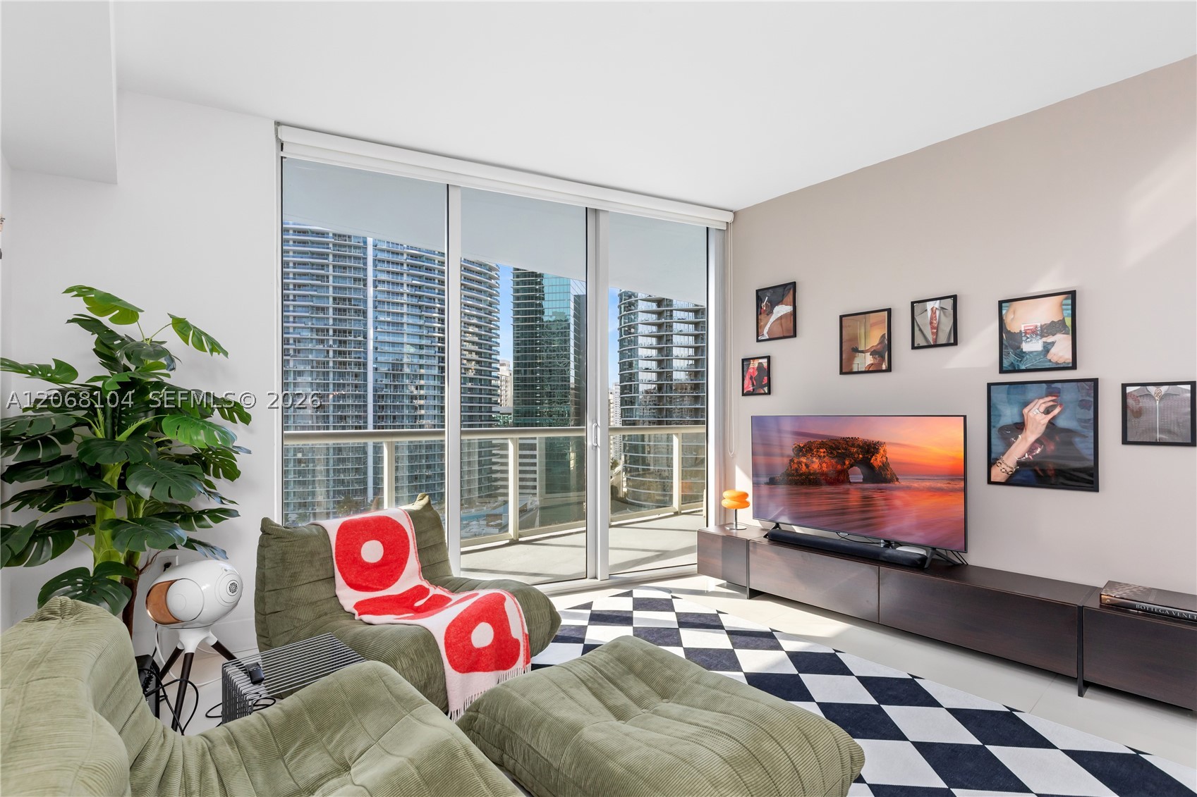 image Icon Brickell I4