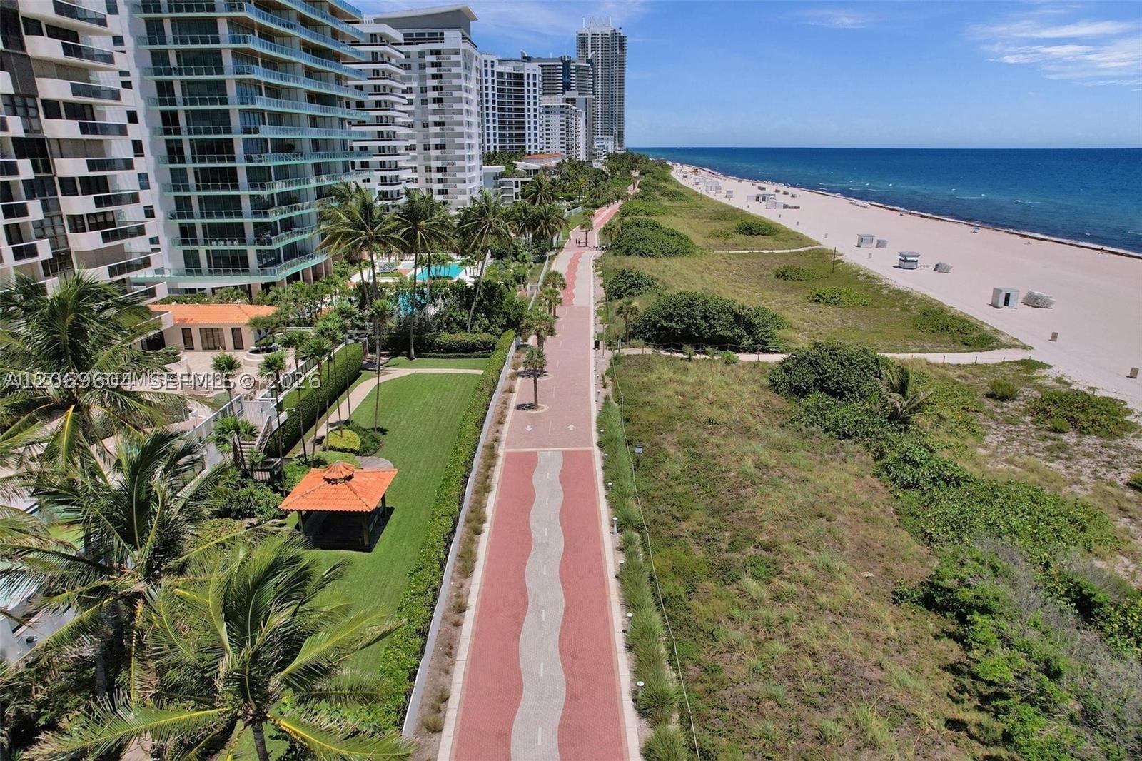 5757 Collins Ave #1505