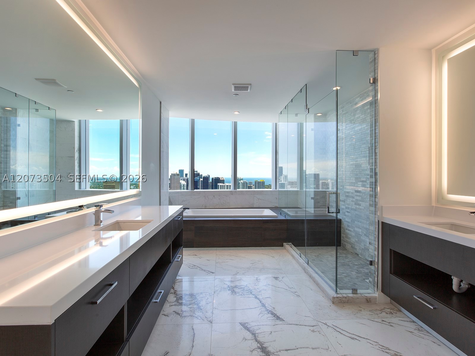 image Paramount Miami Worldcenter3