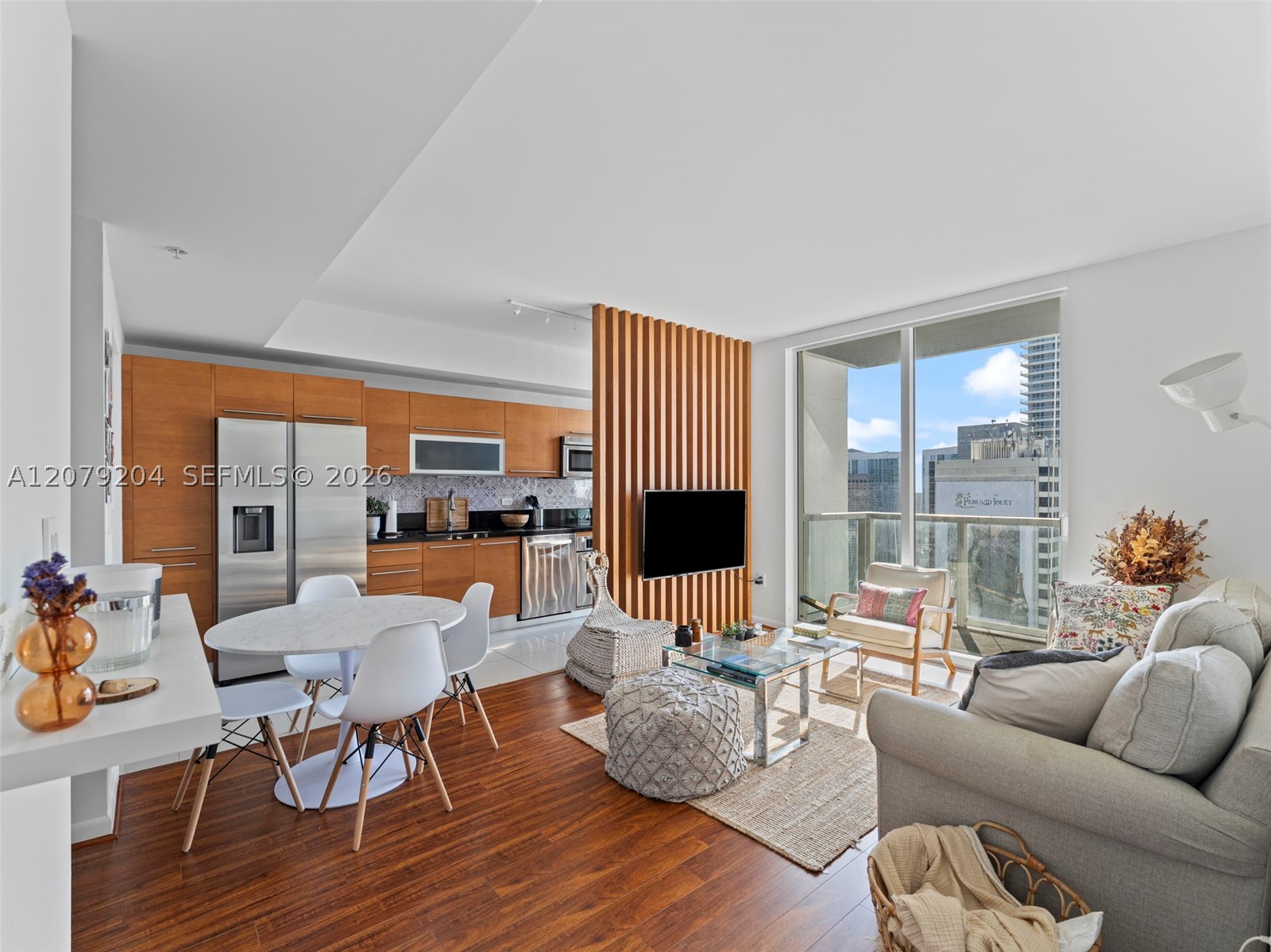 244 Biscayne Blvd #3105