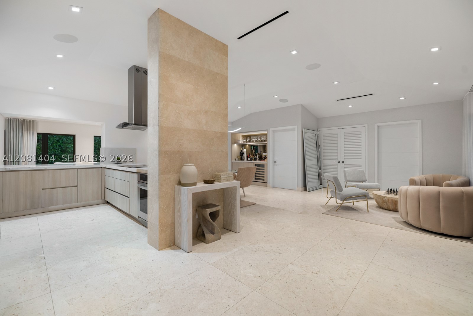 771 Fairway Dr Miami Beach, FL 33141