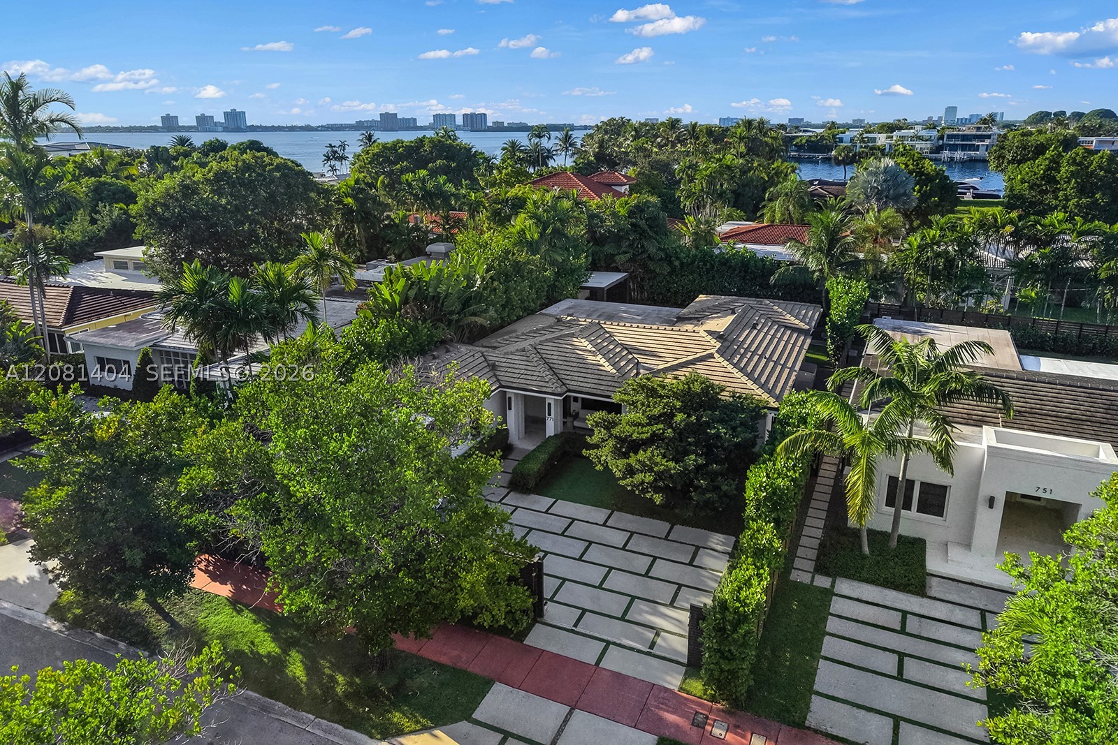 771 Fairway Dr Miami Beach, FL 33141