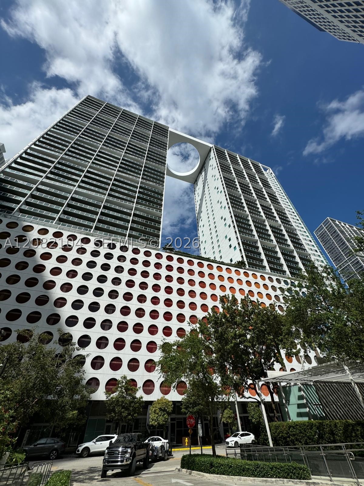 500 Brickell Ave #3003