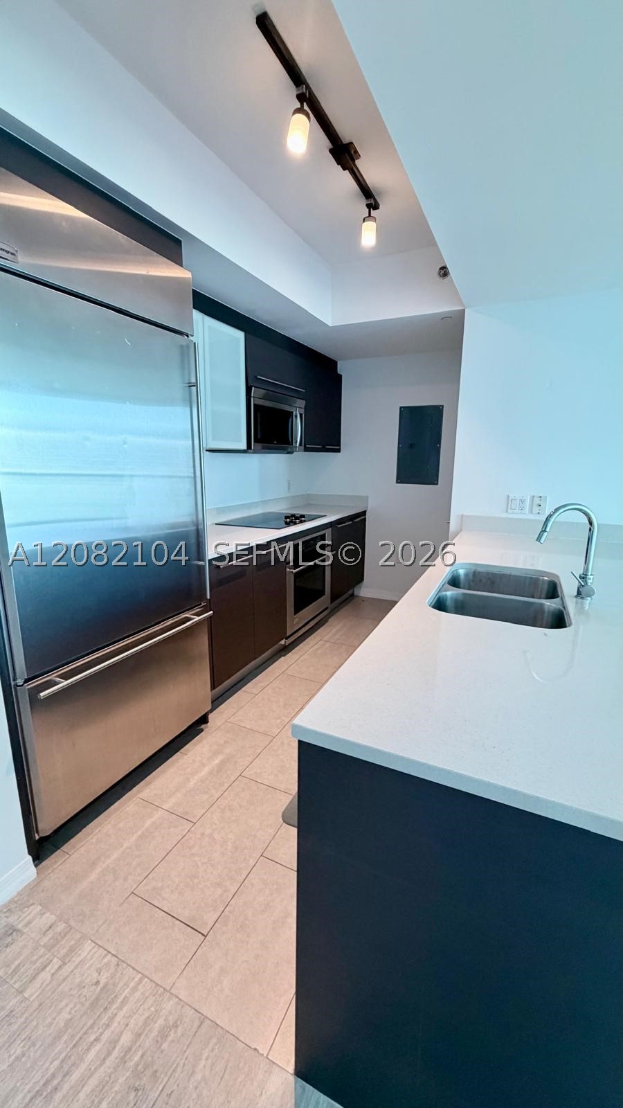 image 500 Brickell East2