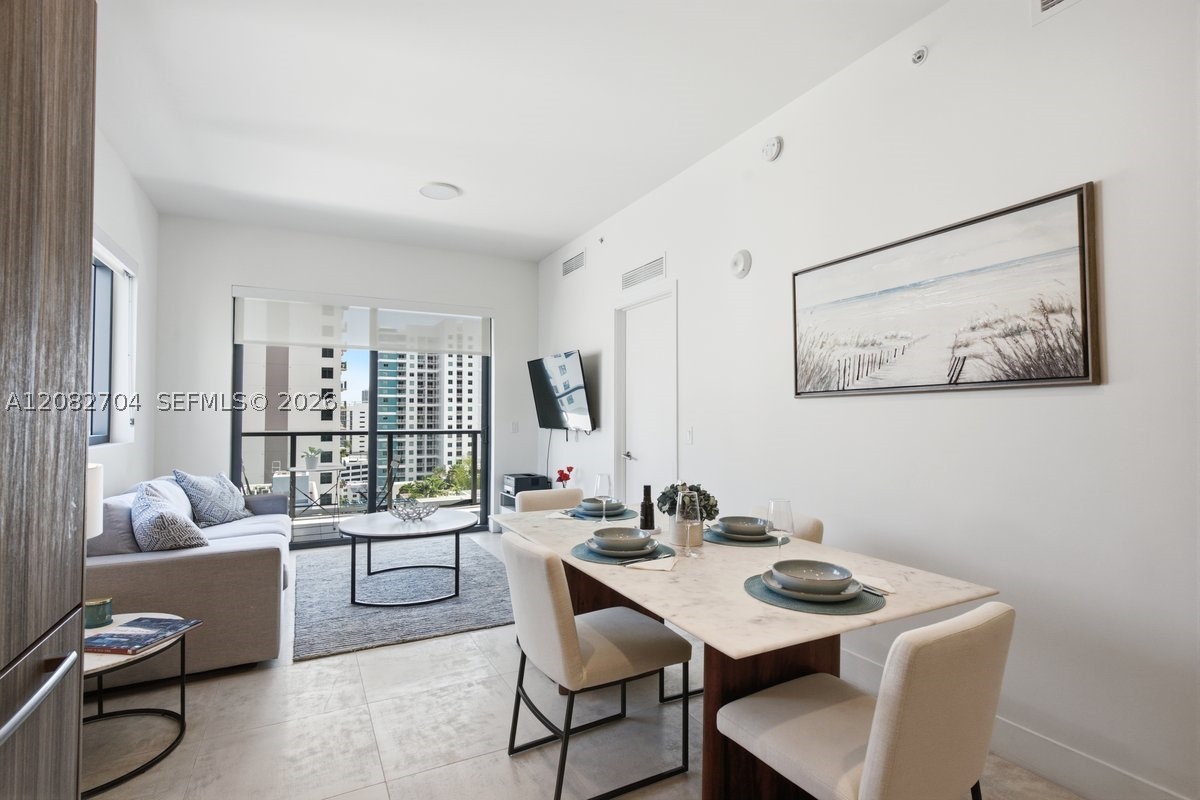 image Smart Brickell I2