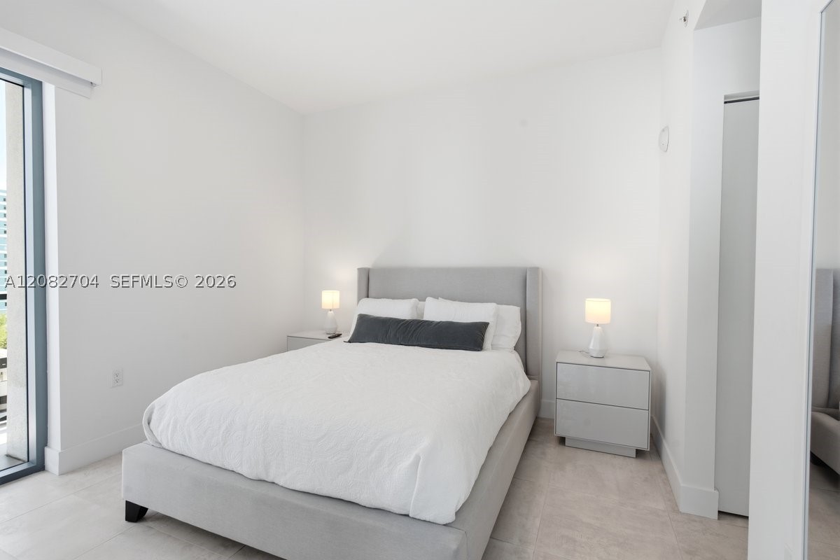image Smart Brickell I30