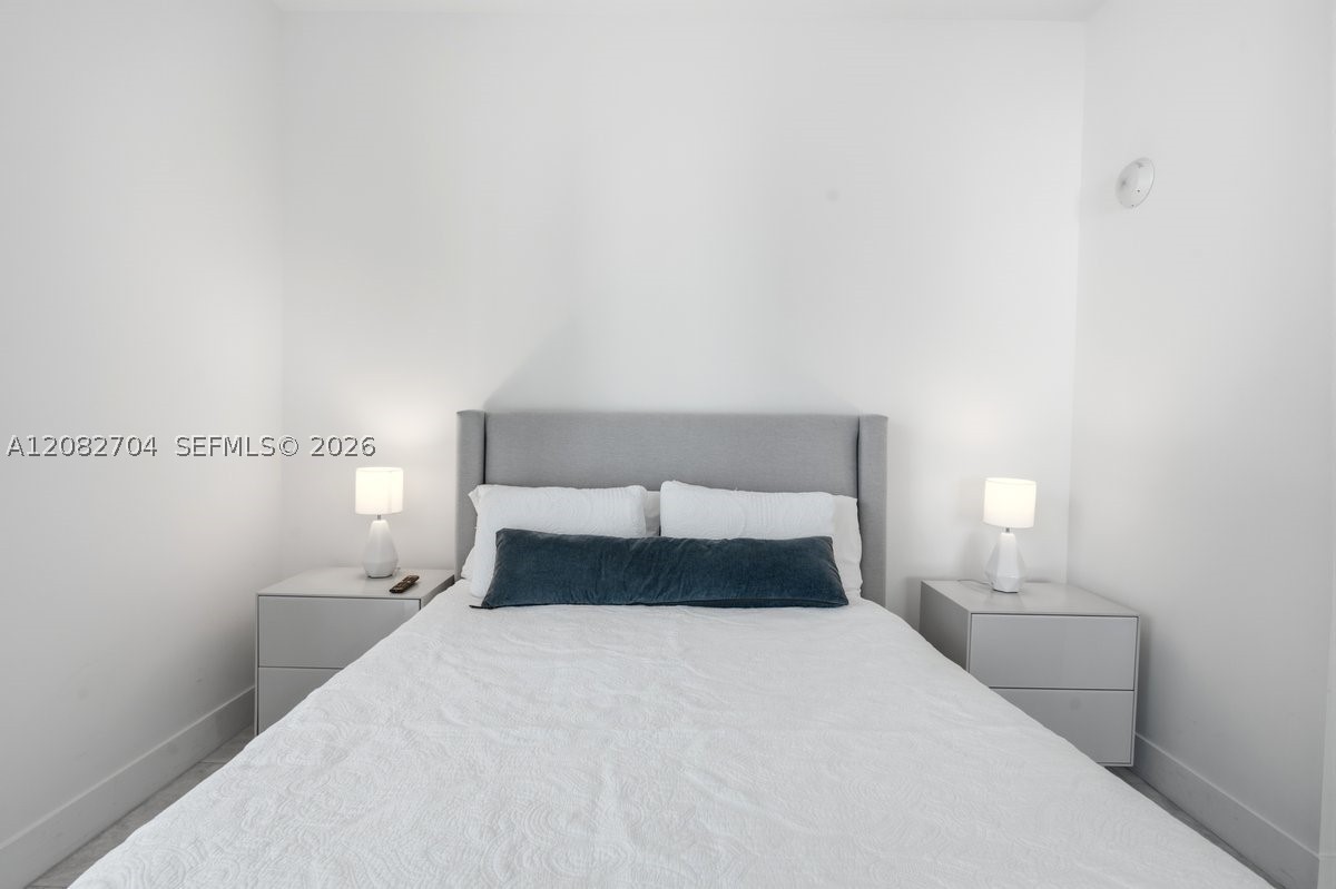 image Smart Brickell I35