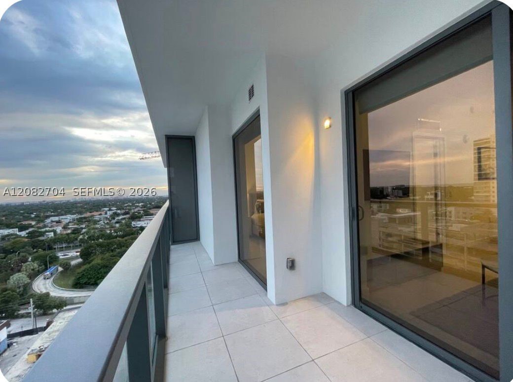 image Smart Brickell I3