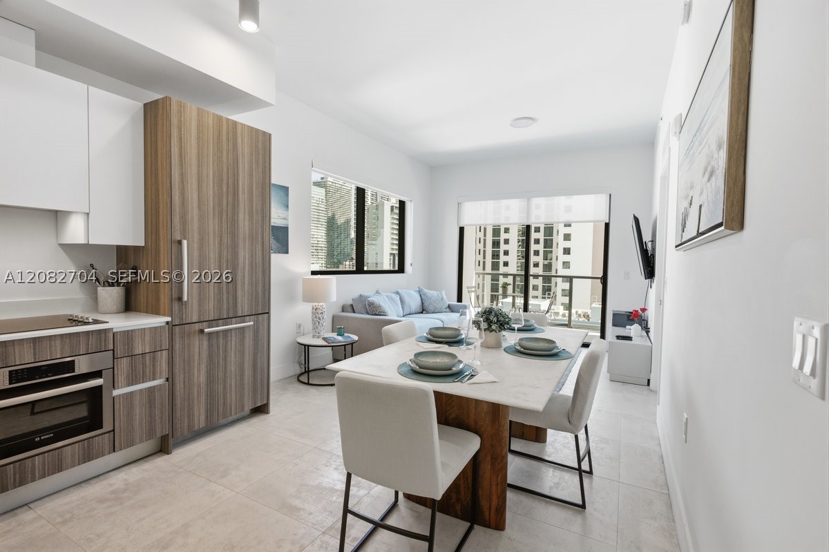 image Smart Brickell I8