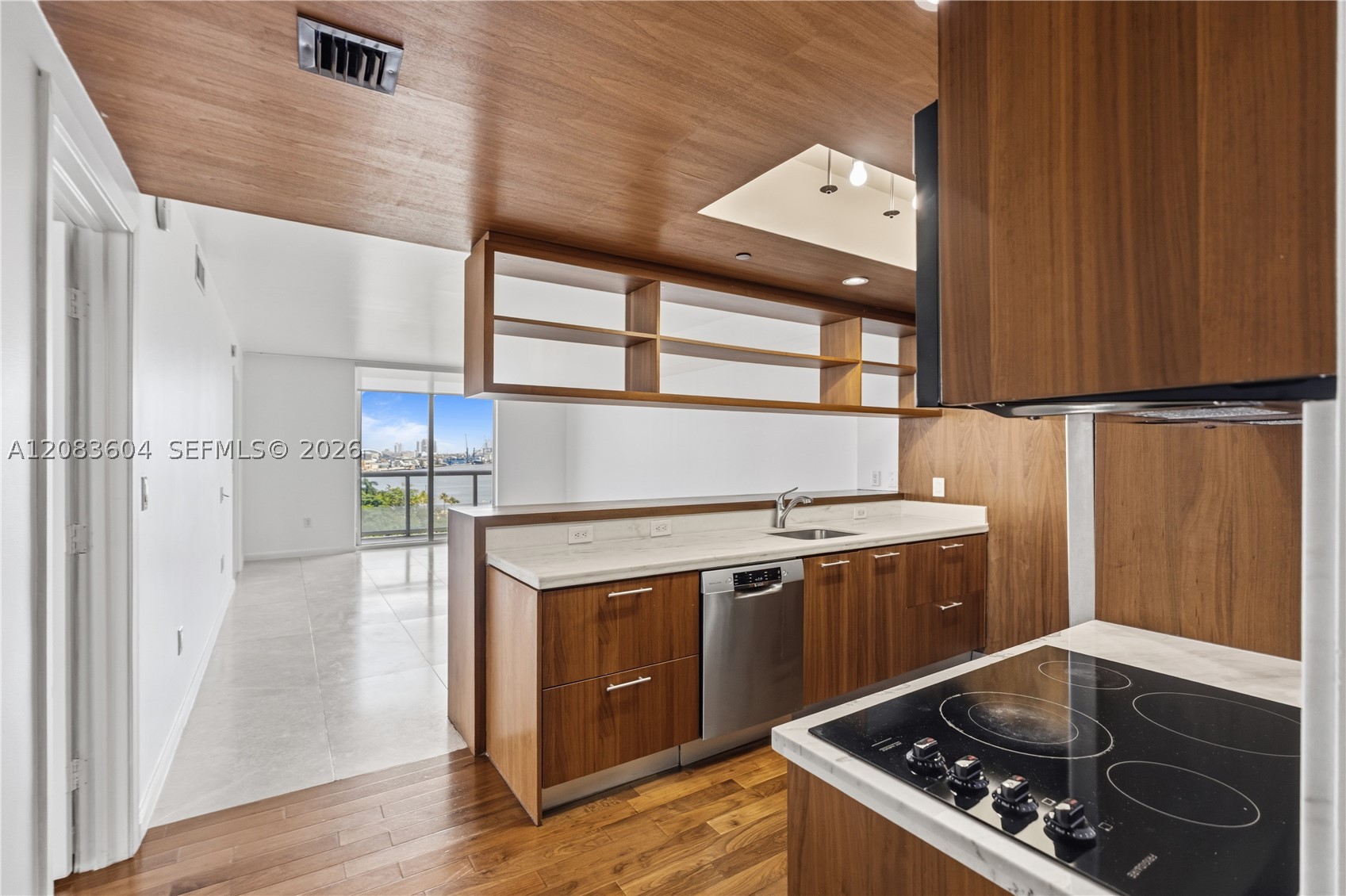 image 50 Biscayne22