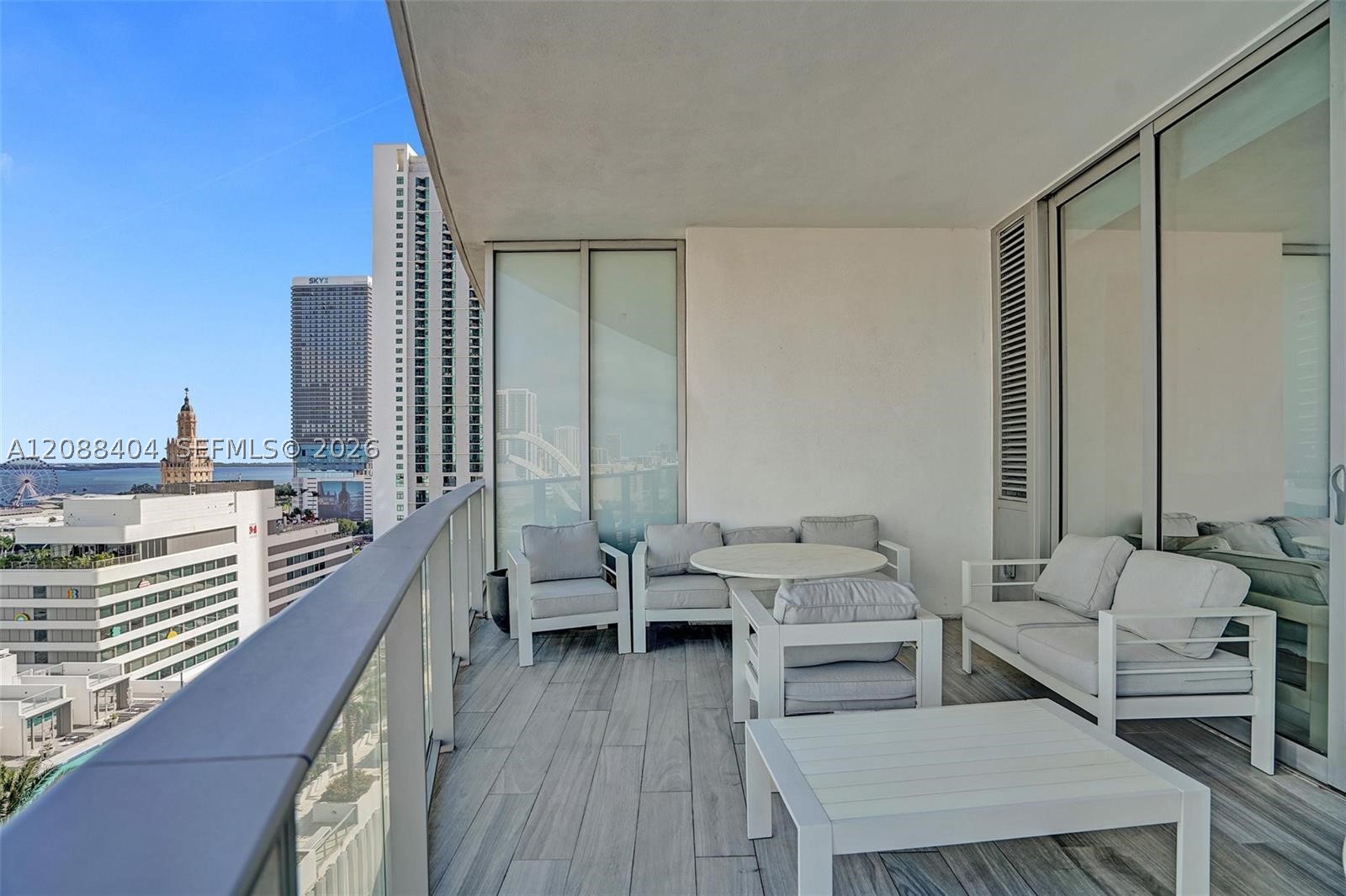 image Paramount Miami Worldcenter4