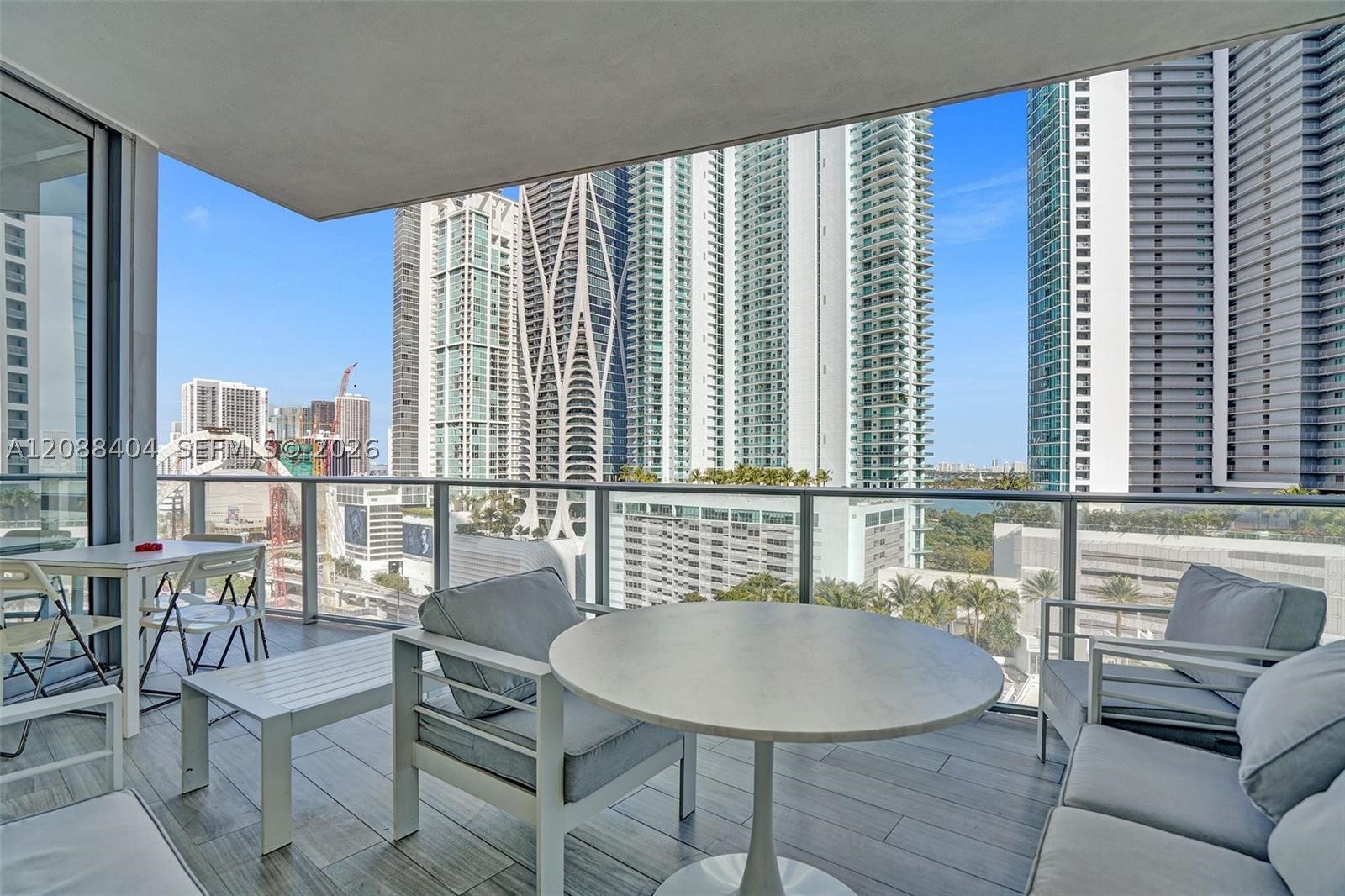 image Paramount Miami Worldcenter6