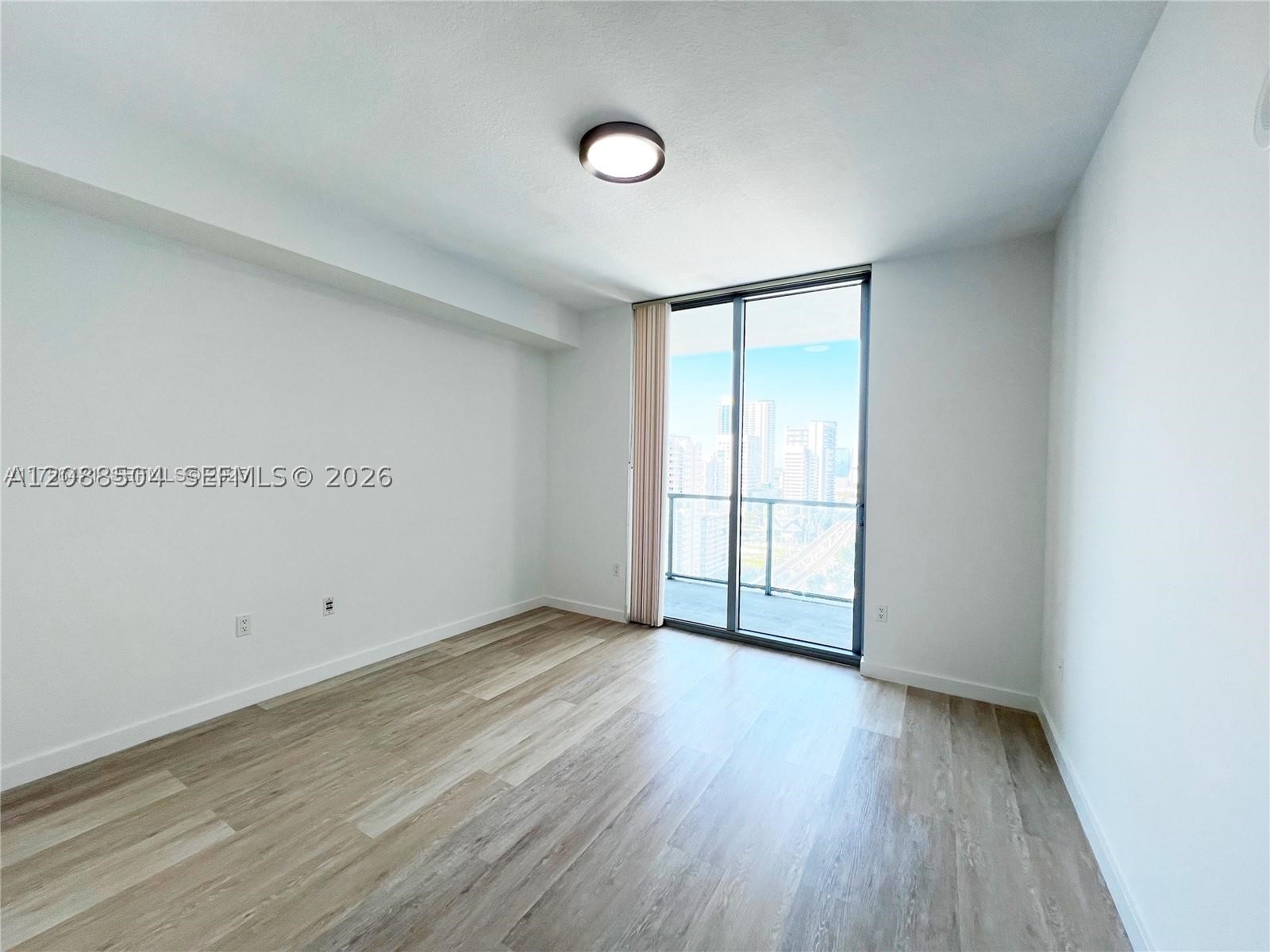 image Axis on Brickell South9