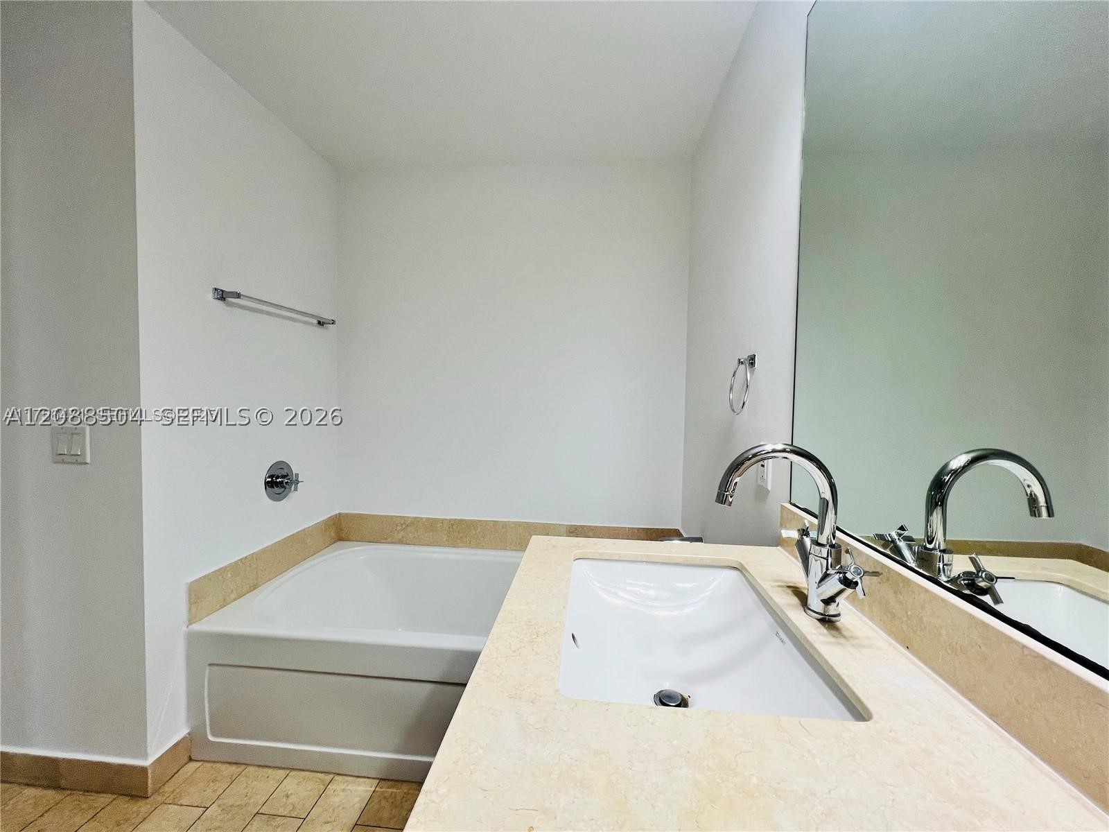 image Axis on Brickell South12