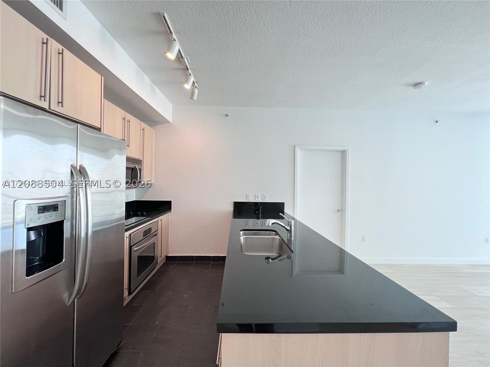 image Axis on Brickell South2
