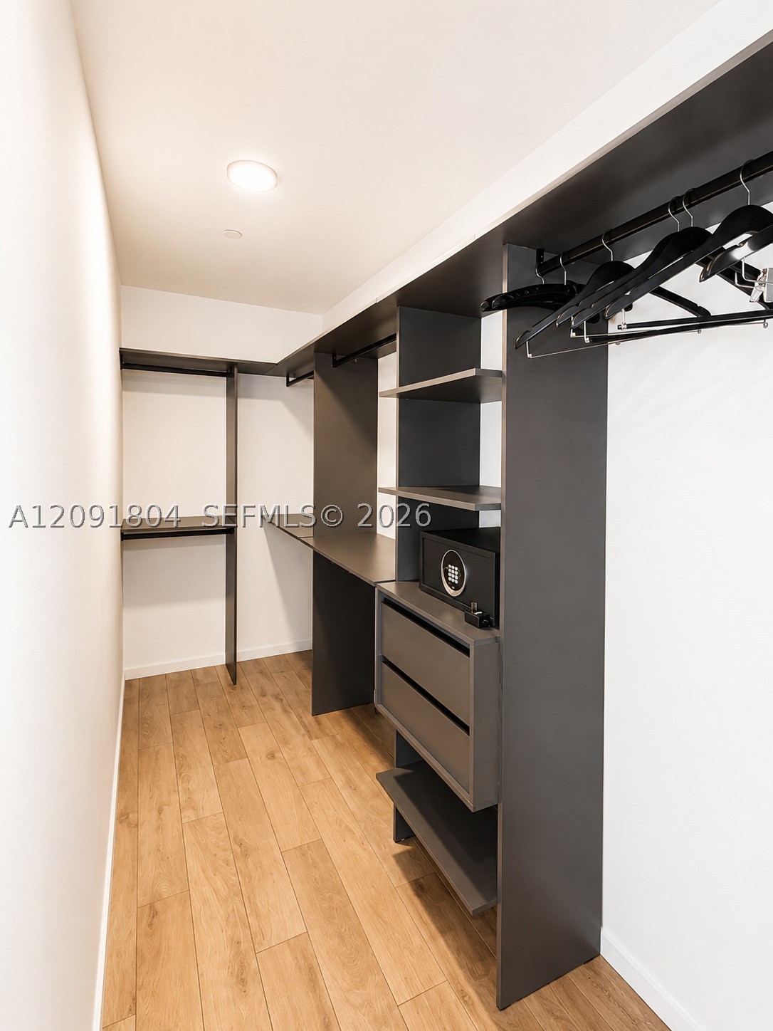 image The Elser Hotel & Residences11