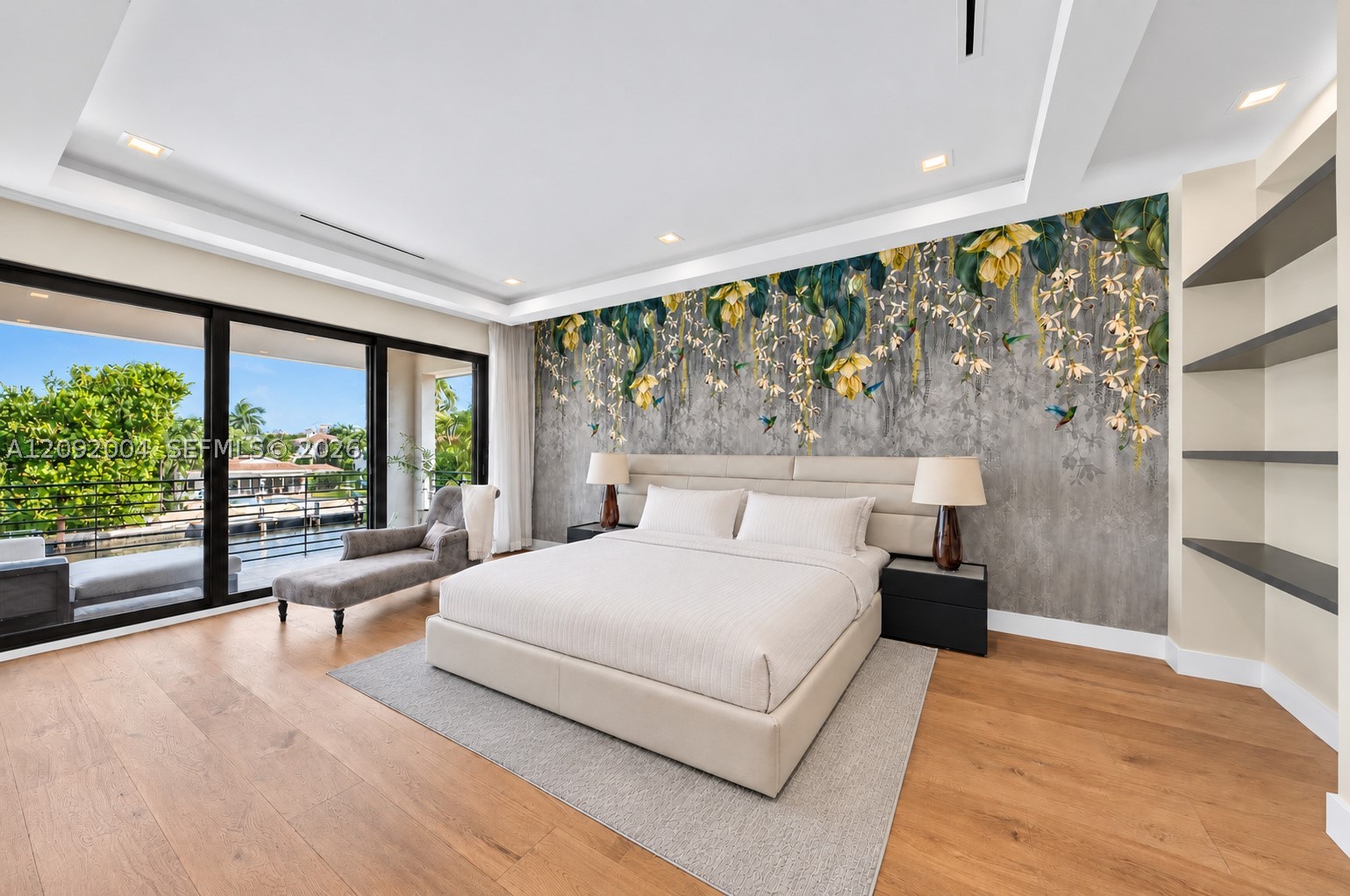33 Pelican Dr Fort Lauderdale, FL 33301