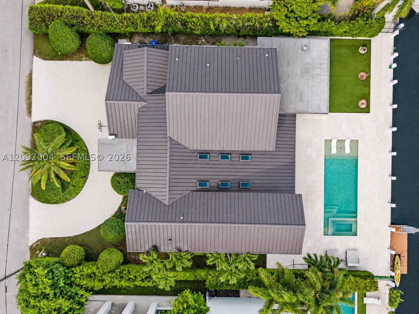 33 Pelican Dr Fort Lauderdale, FL 33301
