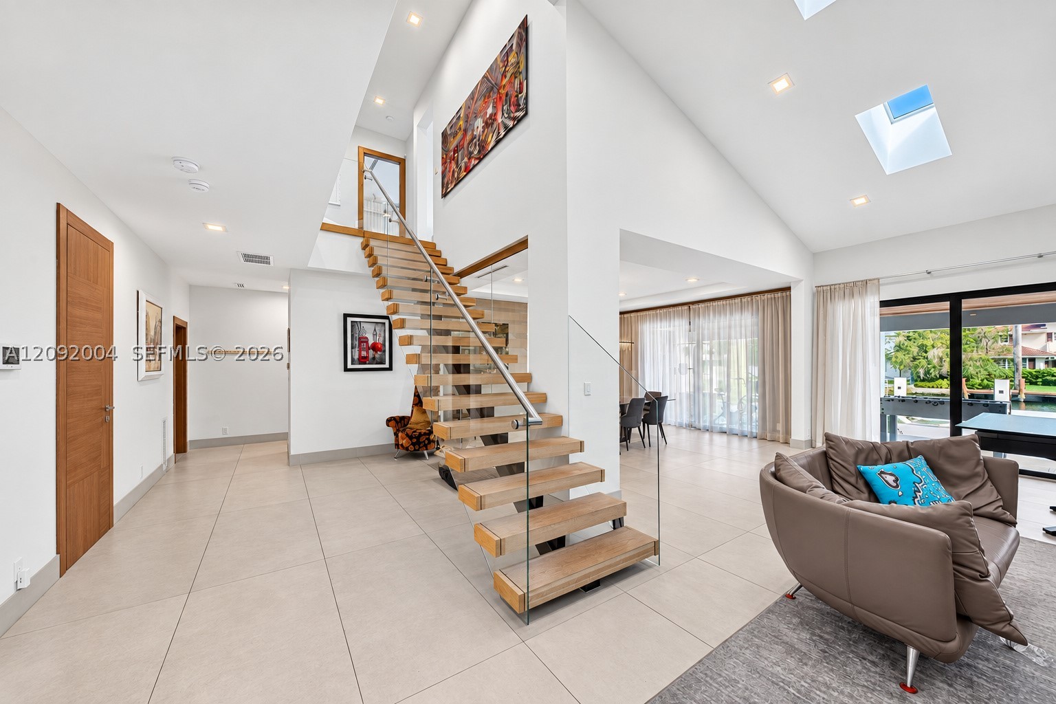 33 Pelican Dr Fort Lauderdale, FL 33301