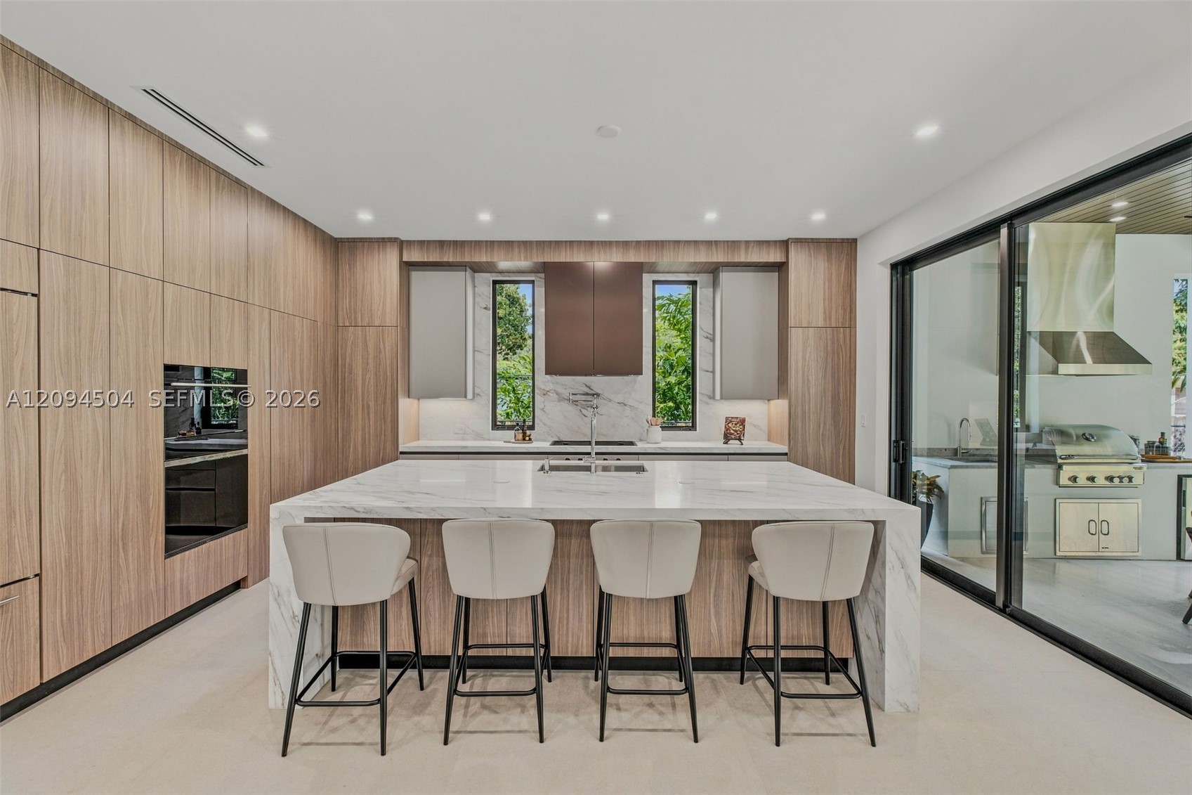 6255 SW 69th St South Miami, FL 33143