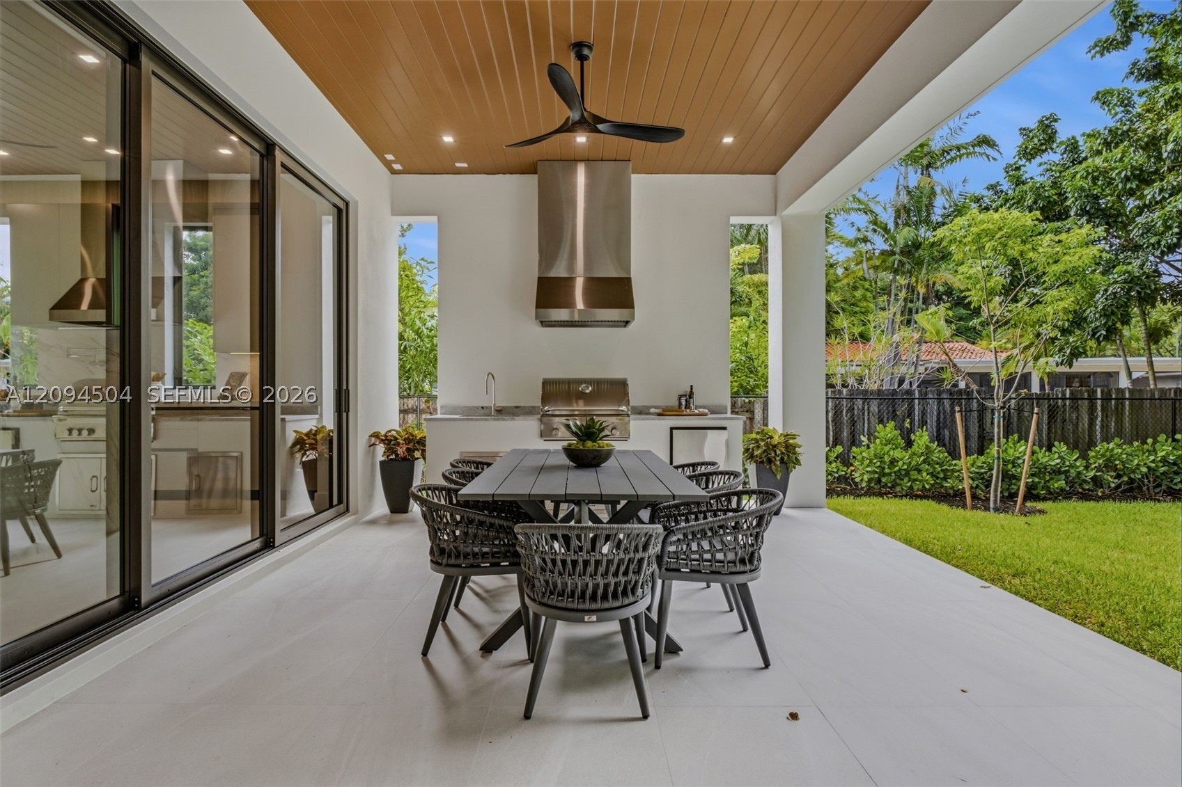 6255 SW 69th St South Miami, FL 33143