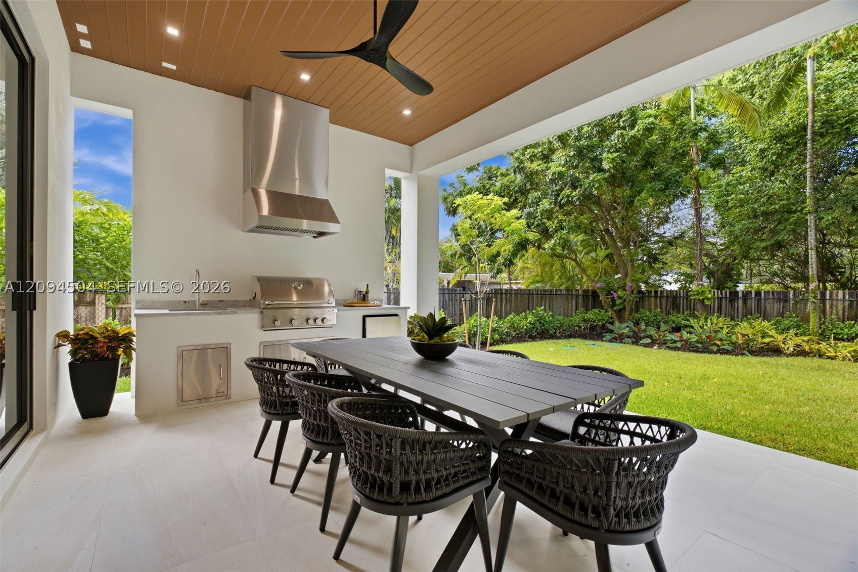 6255 SW 69th St South Miami, FL 33143
