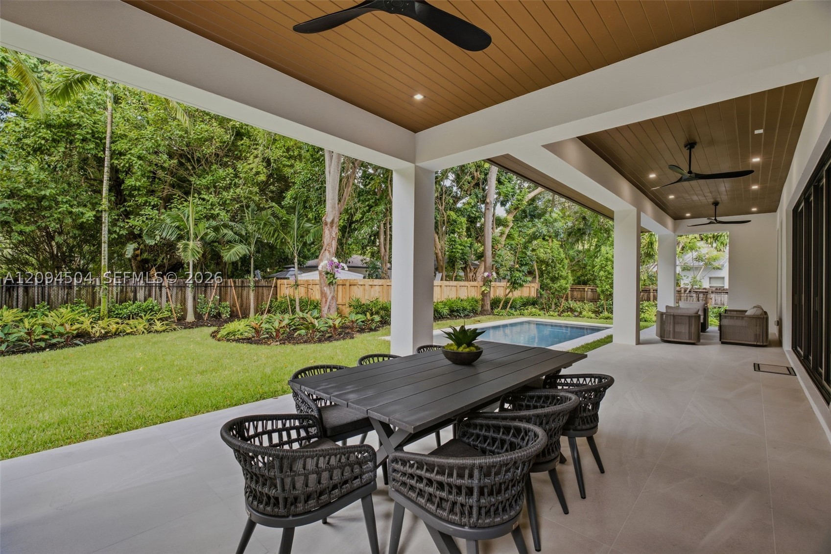 6255 SW 69th St South Miami, FL 33143