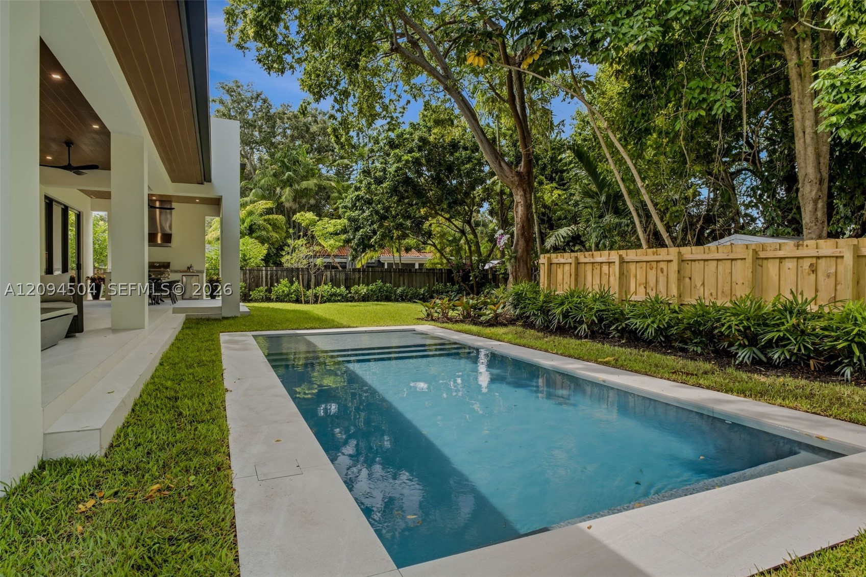 6255 SW 69th St South Miami, FL 33143