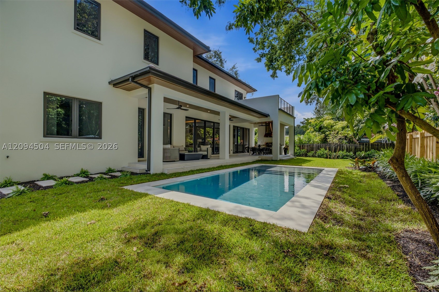 6255 SW 69th St South Miami, FL 33143