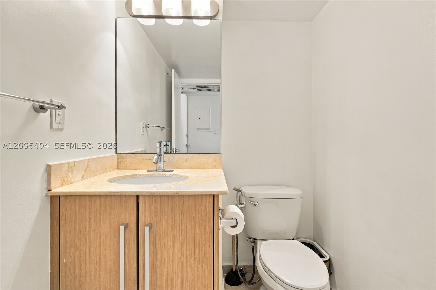 image Harbour House13